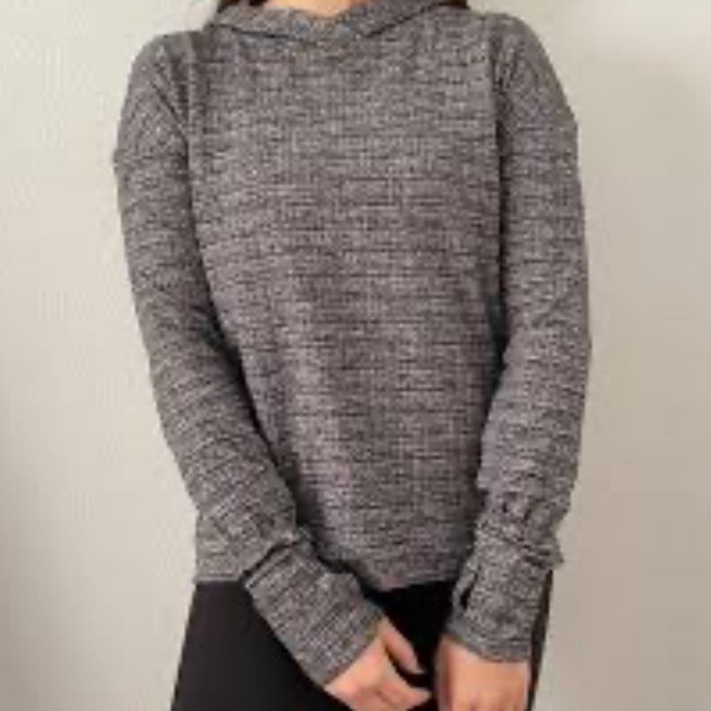 Lululemon Space Dye Hoodie Ruffled Cuff Size 8.